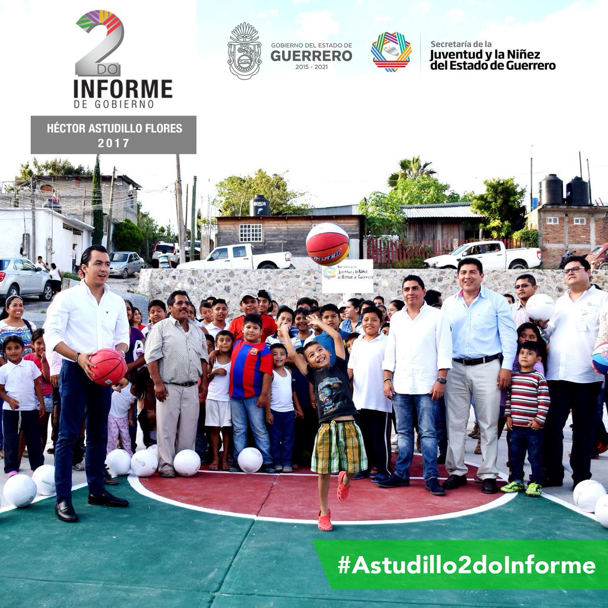 SejuveGuerrero's tweet photo. Este Gobierno reconstruye Guerrero, rescatando espacios deportivos con valores. #Astudillo2doInforme  #GuerreroConResultados https://t.co/glLhvWUXii