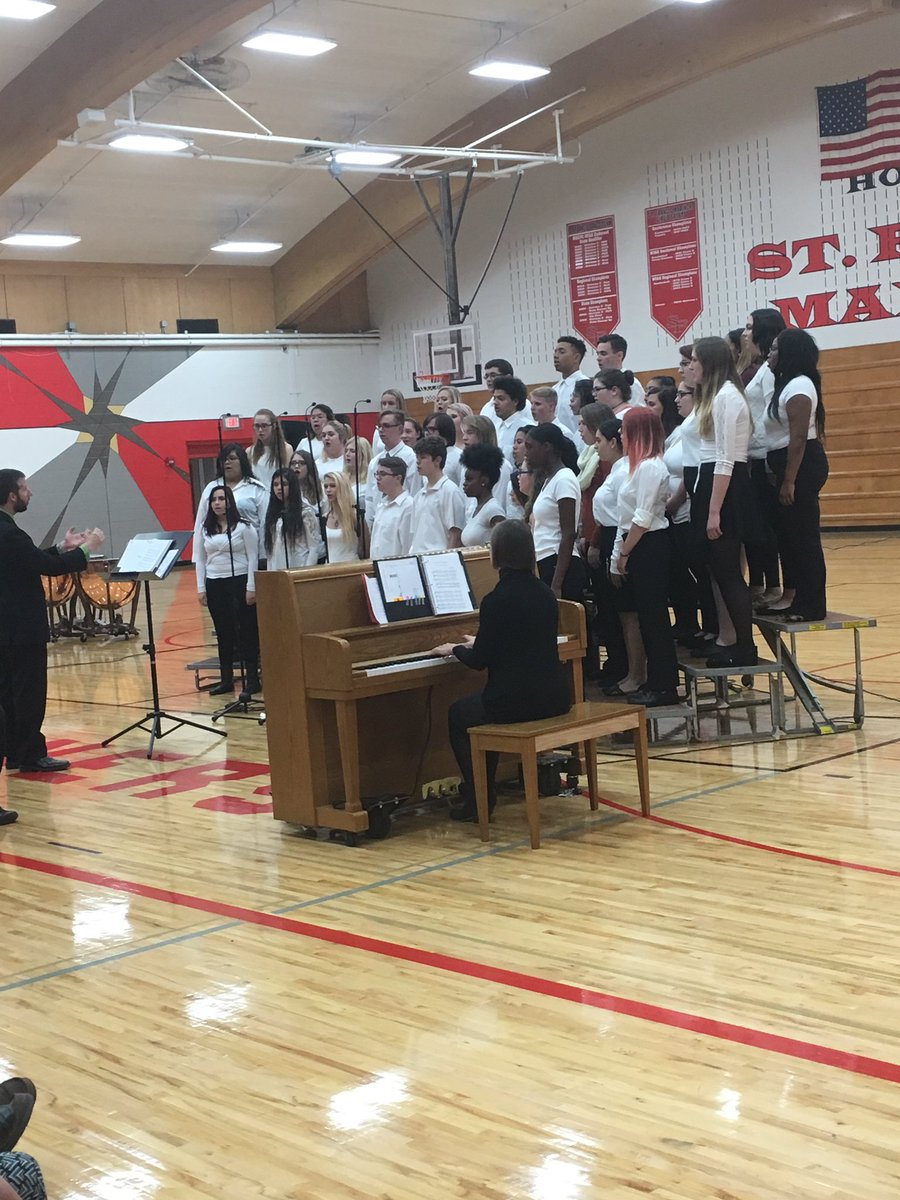 SFHS_Principal's tweet photo. Our Fall Concert at SFHS. Long live music! Impressive work by our choir and percussion ensemble. https://t.co/hUkOHQeqhf