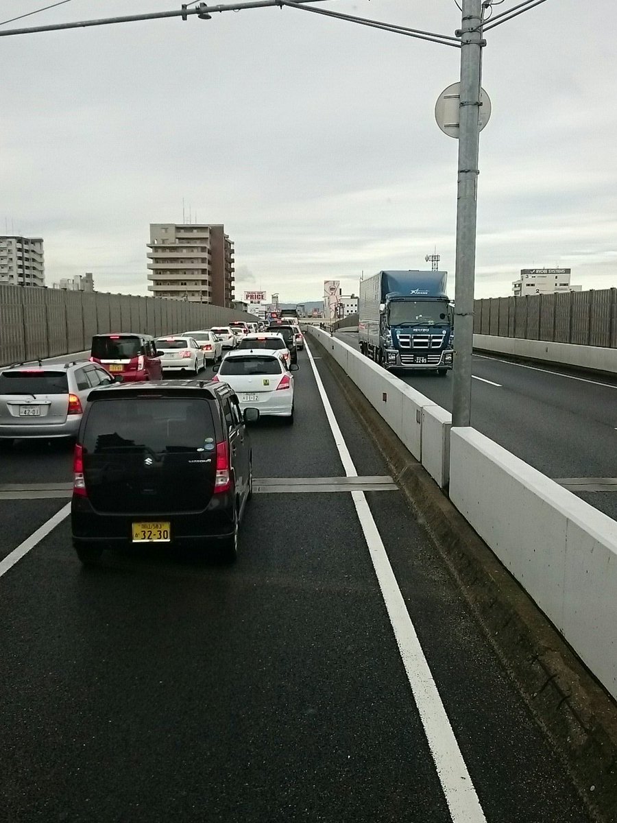 岡山 国道2号線 早島付近でトラックが爆発炎上 2ページ目 Togetter