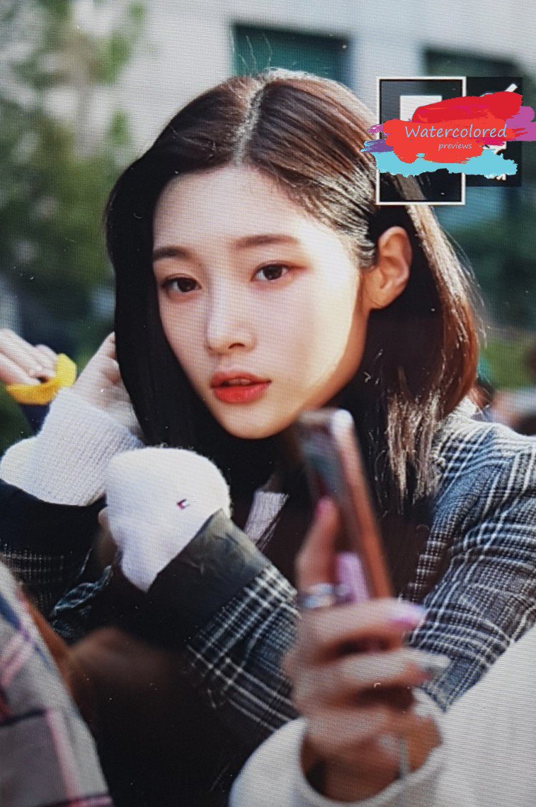 Watercolored_'s tweet photo. 171020 뮤직뱅크 중간외출 preview 4p

채연님ㄷㄷ

#정채연 #채연 #Chaeyeon #다이아 #DIA @dia_official https://t.co/gWhVaIgHgy