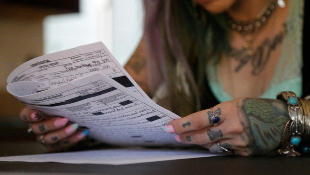 Oregonian's tweet photo. Portland Public Schools paid $11,000 legal bill to keep incriminating public records secret https://t.co/JStdMBkOgG https://t.co/wNl7MaomLI