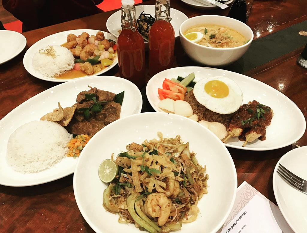 qatar_mirror's tweet photo. Can never get enough of @Noodlehouseqa @panacheqa
#bloggersnight #noodlehouse
#landmark https://t.co/tDYm77GyY6
