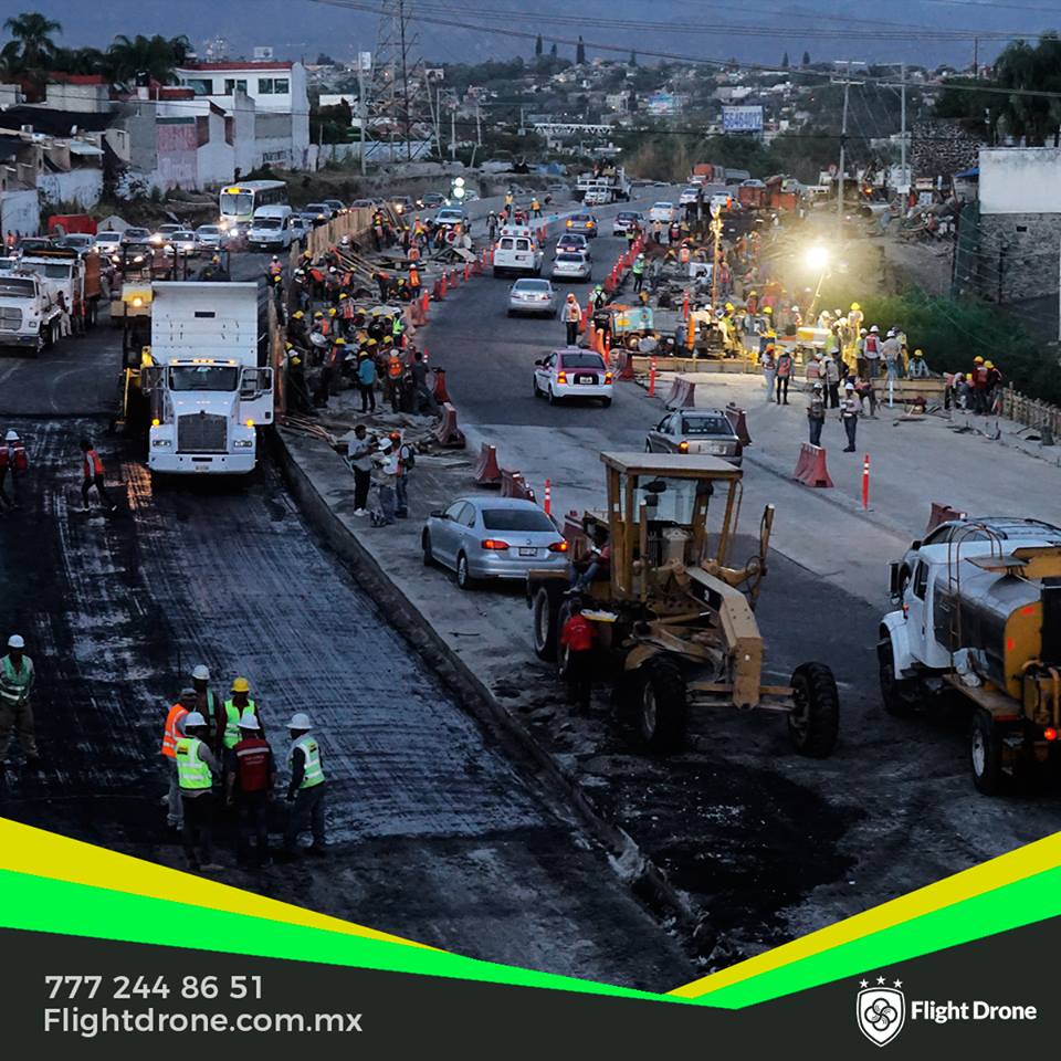 flightdronemx's tweet photo. Nuestro servicio de avance de obra genera reportes semanales,mensuales o bimestrales del avance de tu obra realizando un seguimiento puntual https://t.co/c3H5ghIQe4