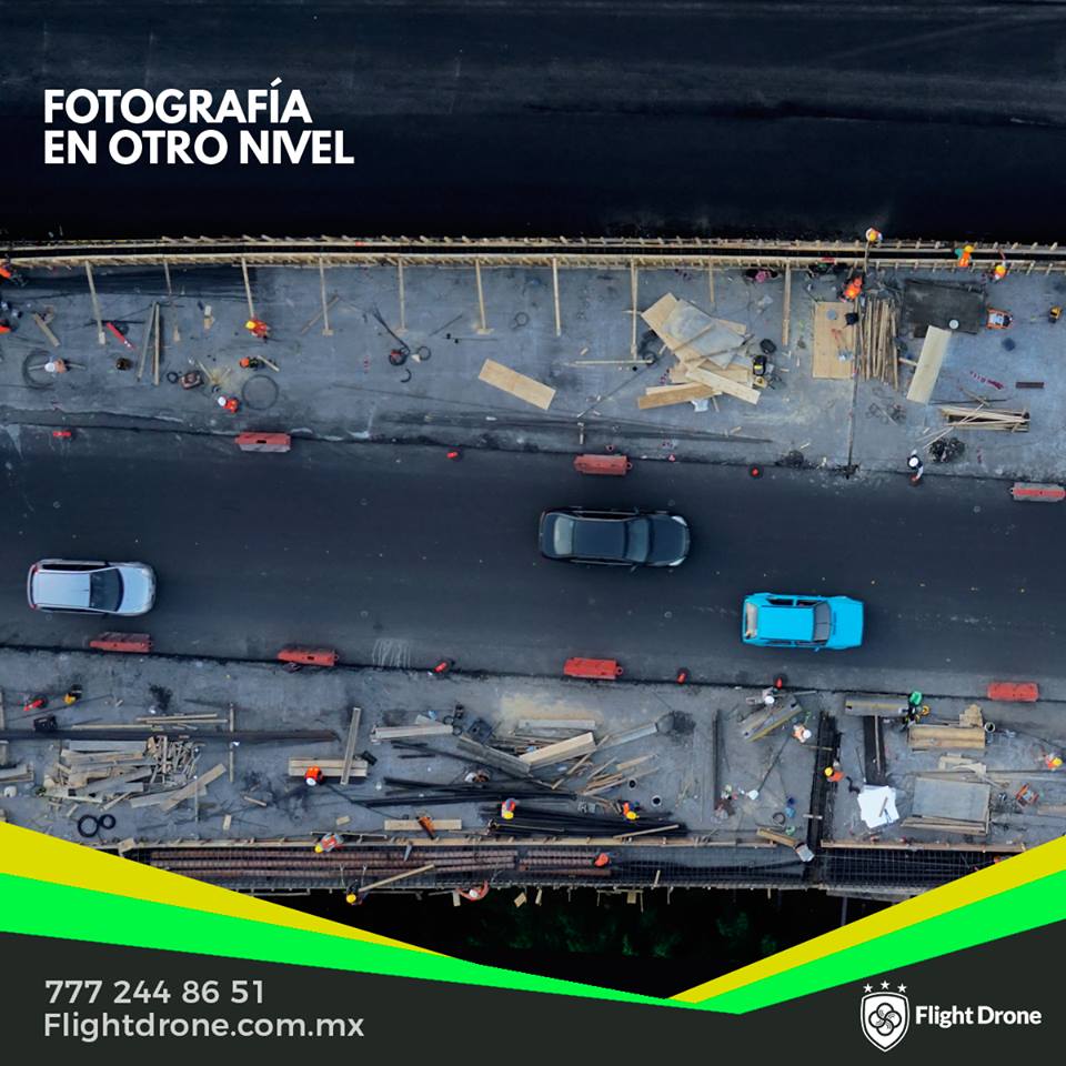 flightdronemx's tweet photo. Nos aseguramos de hacer la toma más útil y eficaz. #Drones #Carreteras https://t.co/KrYBxTQPmJ