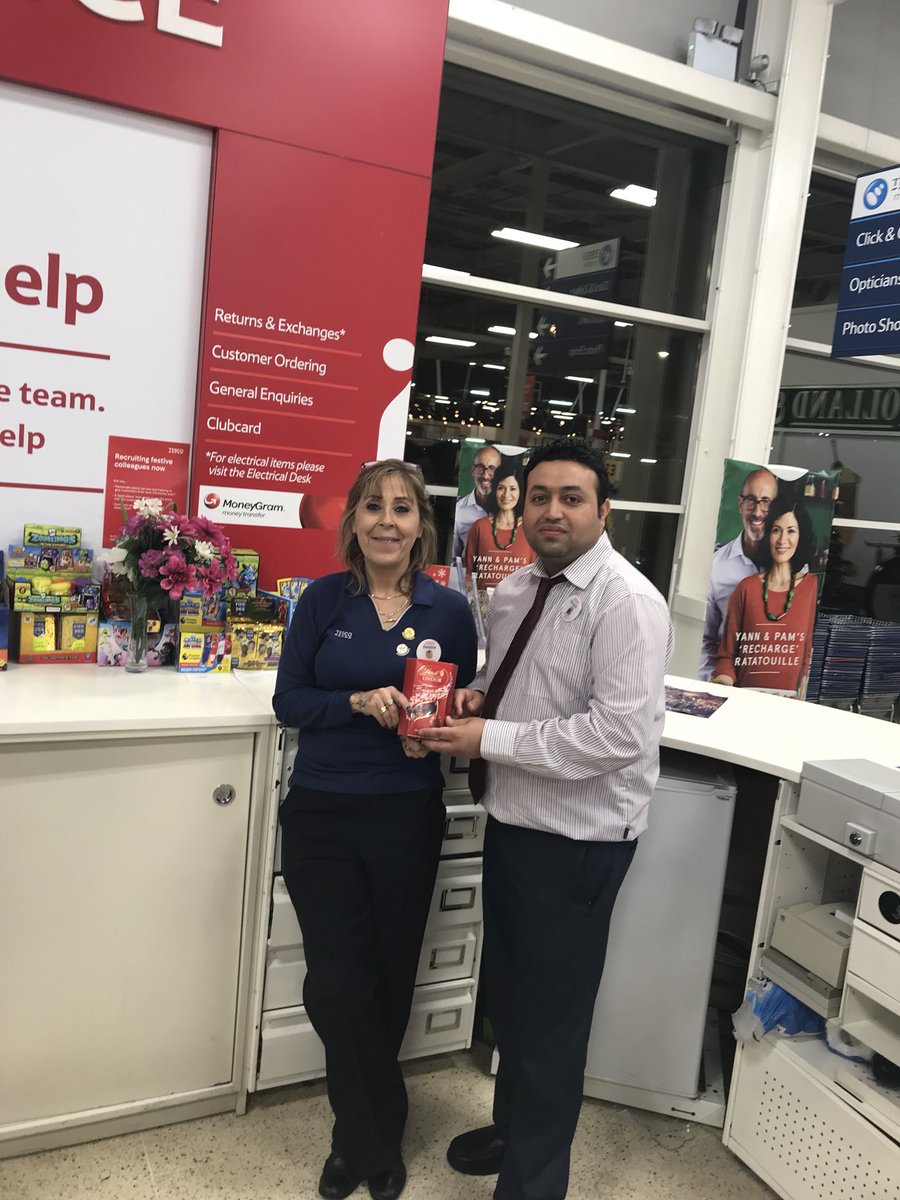 Well done to our Service Superstar Debbie, 5 Wow's in Diwali Week 🎉🎉👏👏<a href="/jlingard1989/">James Lingard</a> <a href="/CemLaura/">lauraCEMSlough</a> <a href="/CharlieRTesco/">Charlie Rowe</a>