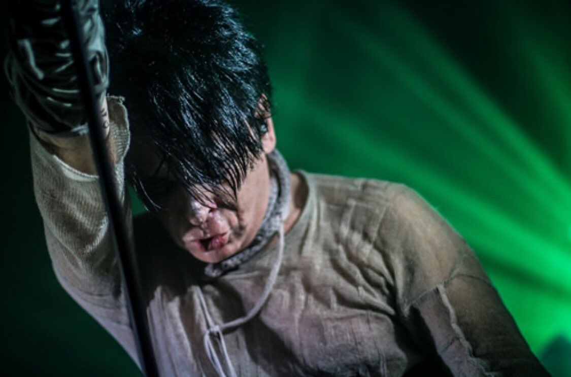 numanofficial's tweet photo. Played the 1st Savage show of the European leg tonight in Leuven, Belgium. Great crowd, totally rammed. Paris tomorrow. Pic: Helen Geering https://t.co/Em8aoOE5xq