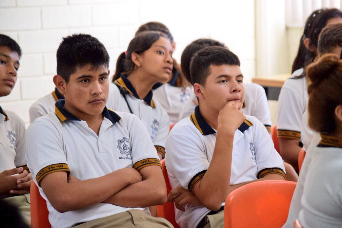 Gabyoss's tweet photo. Plática sobre violencia en el noviazgo a alumnos de la Sec. Técnica #90 #Nava #ÚltimoAño @DanielVF777 @JuventudNava1 @rubenmoreiravdz https://t.co/moYdr3Tedp
