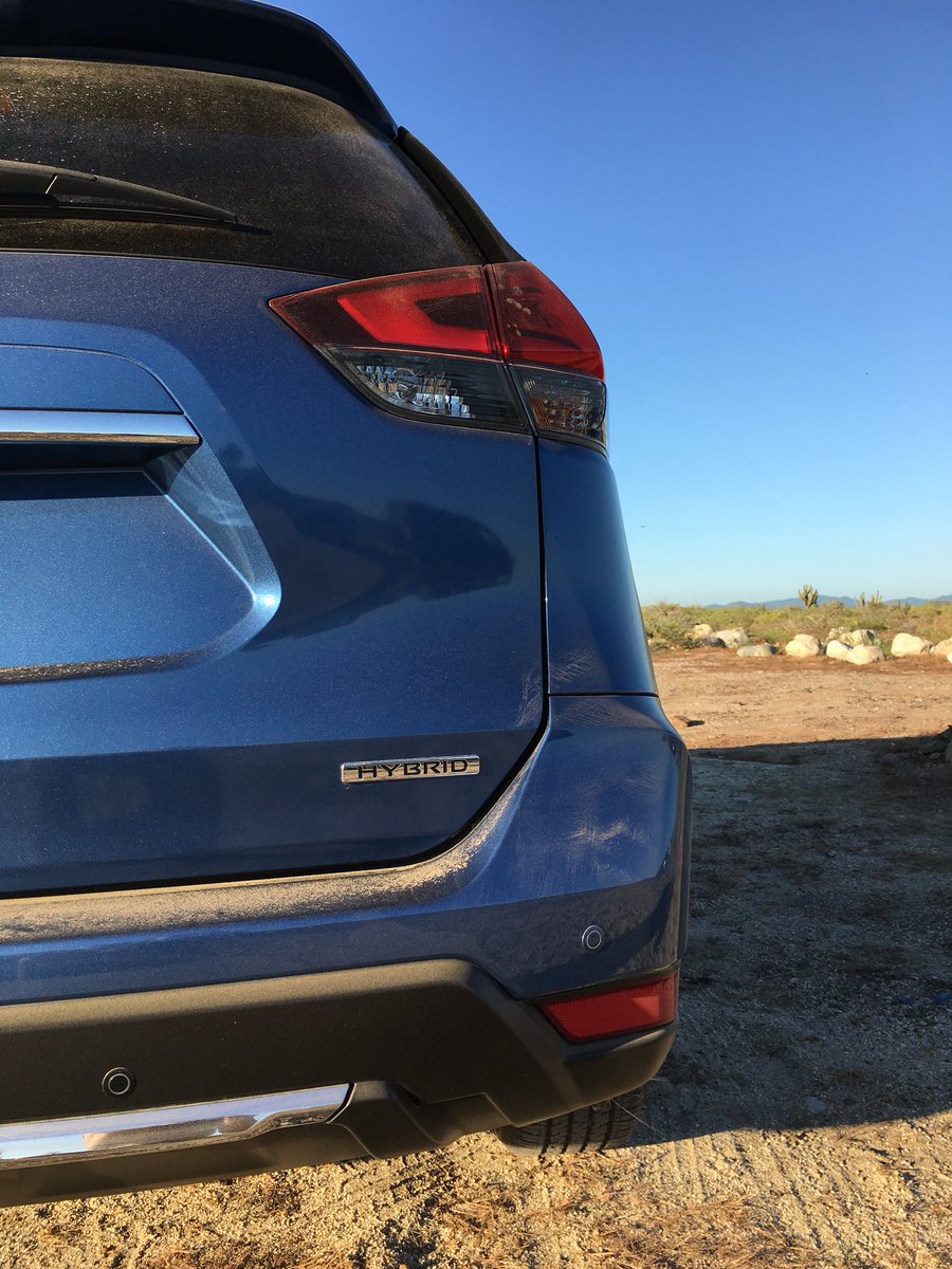AutosDesign's tweet photo. Les presentamos la #Nissan X-Trail Hybrid por $595,900 #RetoXtrailHybrid #ADTest https://t.co/dvu2scdfGw