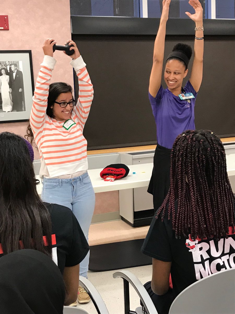 TonkaHOSA's tweet photo. ALERT: First Thursday Night Live of the year!!!! Thank you to all of our speakers that taught us about healthy living &amp; wellness tonight https://t.co/1WJV7R41s9