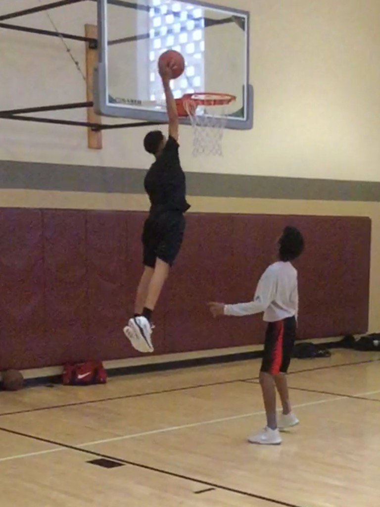 MICHAEL_BLANKS's tweet photo. Iceman getting really bouncy!!! https://t.co/IjYa6I7rX6