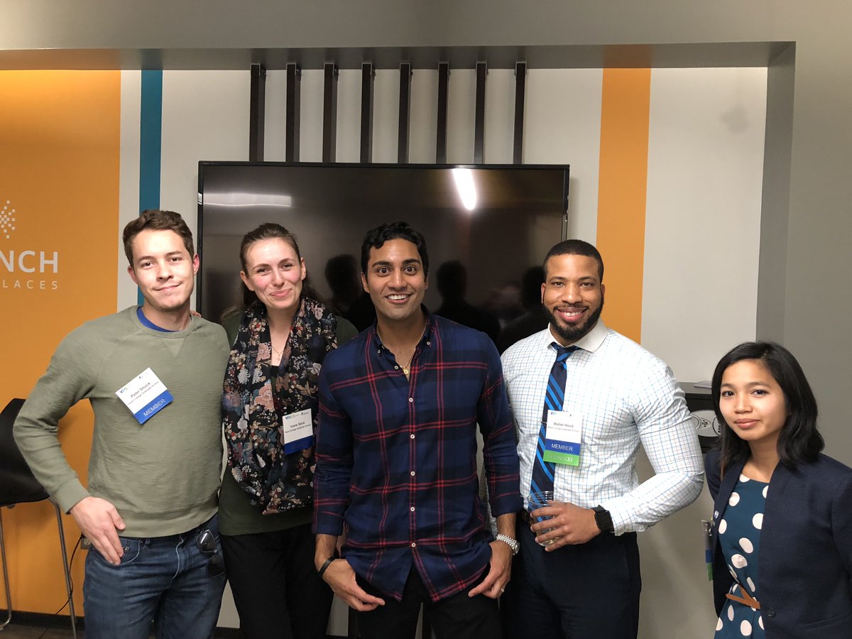 hoodgradschool's tweet photo. Our current graduate students with an alum, Cherian Thomas, the founder of @spotluck. #HoodProud #Spotluck #HoodGradSchool https://t.co/o2XNgNjjWE