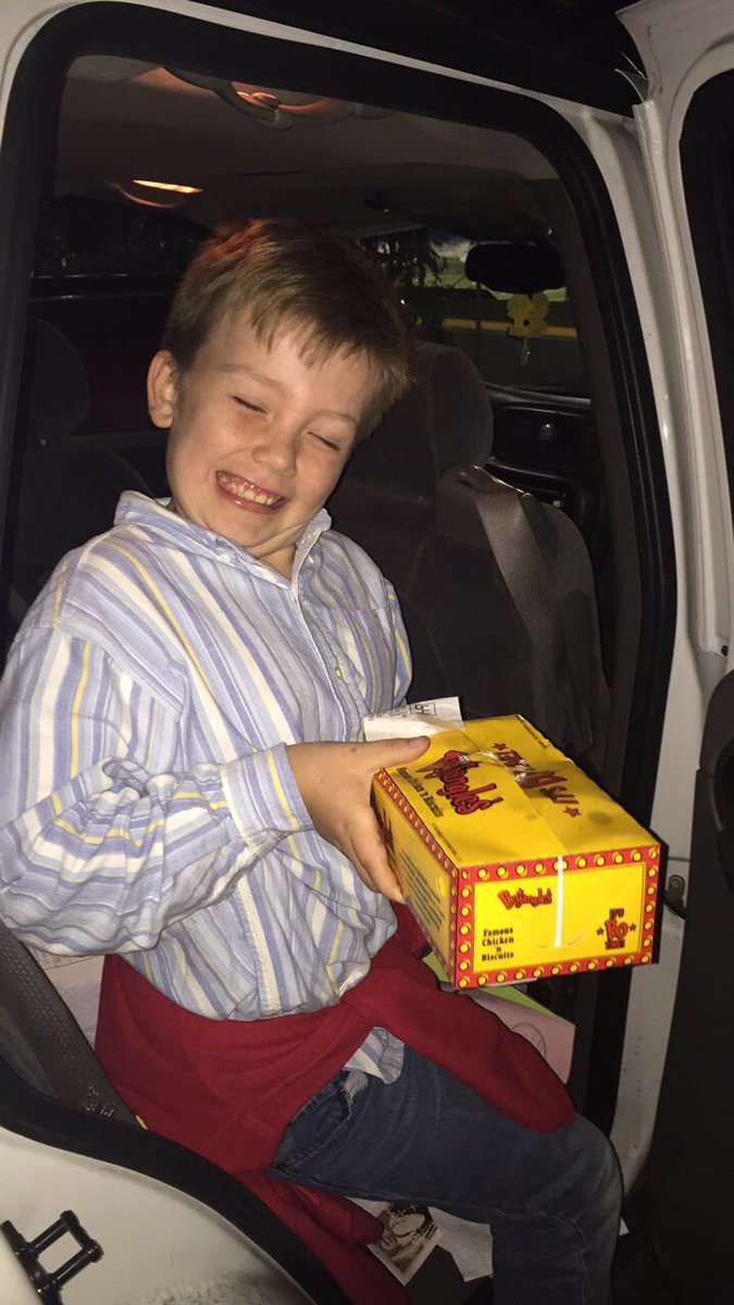 _Tayleerr's tweet image. love this little bug