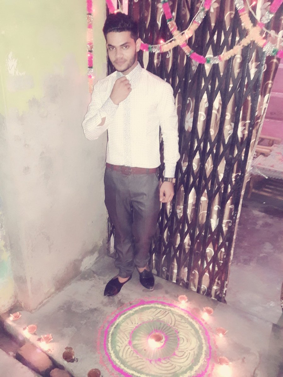 Ashishsony377's tweet photo. #HAPPY_DIWALI

      #NO_CAPTION
         
          #FORMAL😋🤗 https://t.co/Bi0xUffy5M