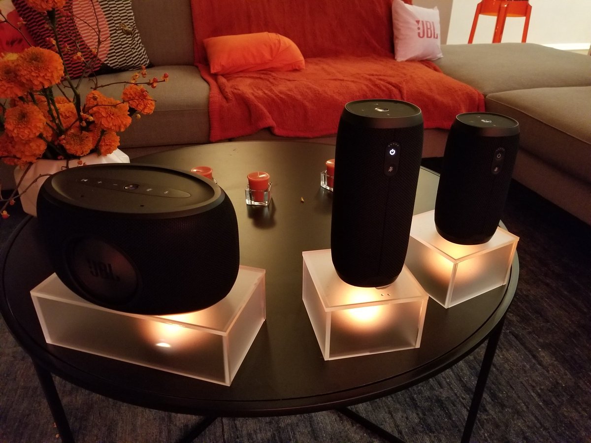 GStyleMagazine's tweet photo. We got to see the new JBL LINK Series smart speakers in action which are equipped w/ Google Assistant. #JBLLINKLOFT @JBLaudio https://t.co/Xk9BwYkDtR
