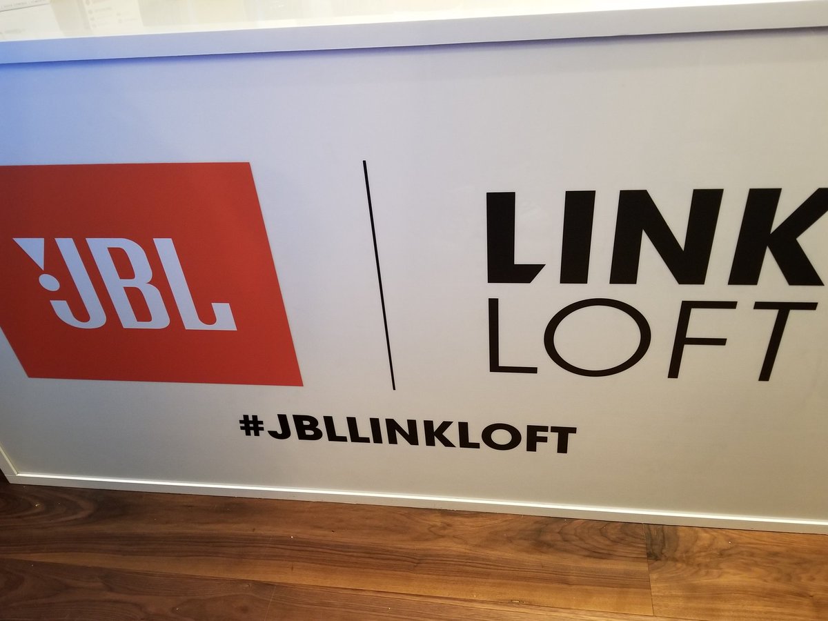 GStyleMagazine's tweet photo. We got to see the new JBL LINK Series smart speakers in action which are equipped w/ Google Assistant. #JBLLINKLOFT @JBLaudio https://t.co/Xk9BwYkDtR