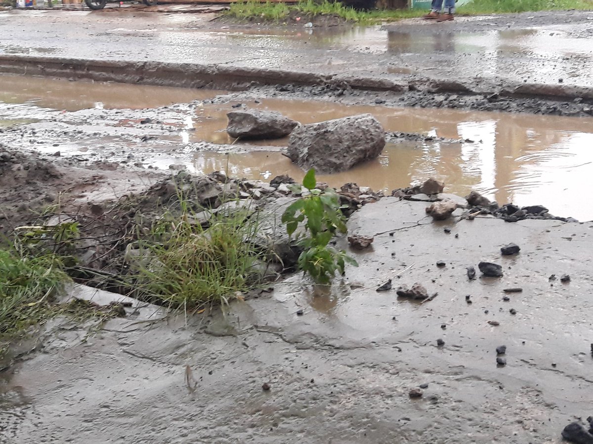 leeliaaaaaaaaa's tweet photo. @seputaranbgr mohon bantuannya menyebarkan krn sdh sangat meresahkan dan merugikan warga Gunungsindur tp camat seolah  tdk memikirkan warga https://t.co/Tw5465RWpR