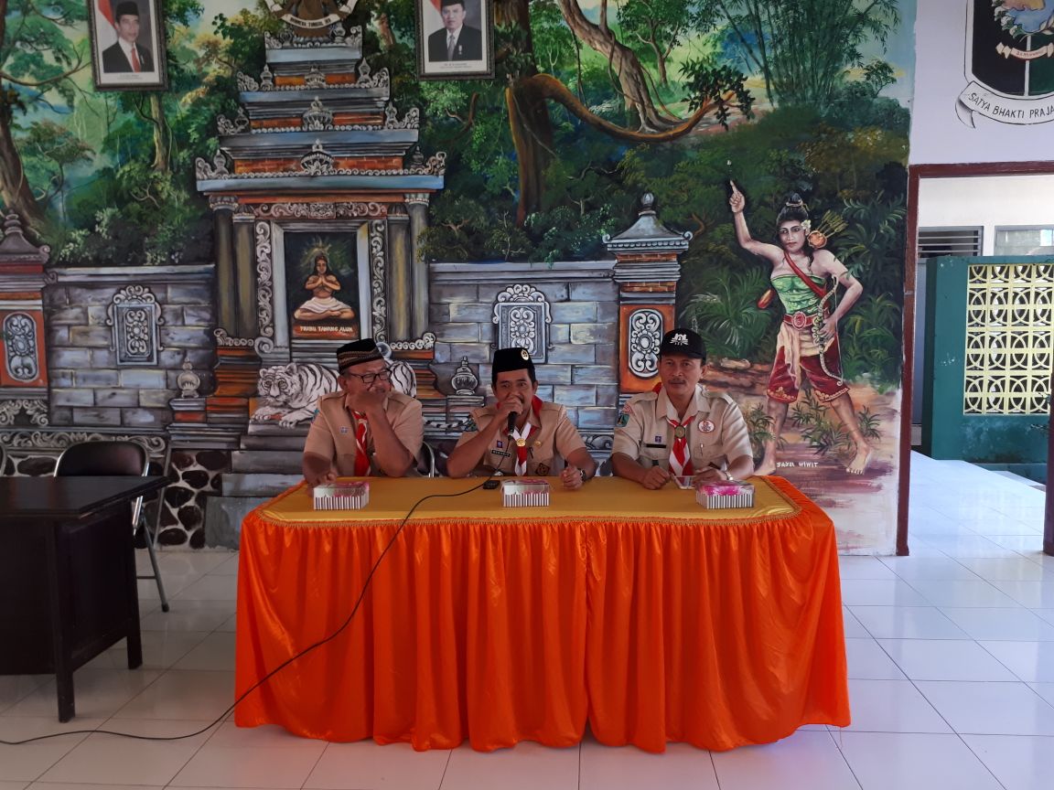 Kec_Songgon's tweet photo. Pelepasan Lomba Pramuka dipimpin Oleh Camat Songgon

@a_azwarnas 
@wagianto22 

#pramuka_songgon
#pramuka_KabBWI
#pramuka_Jatim
#Indonesia https://t.co/qff67UVj1J