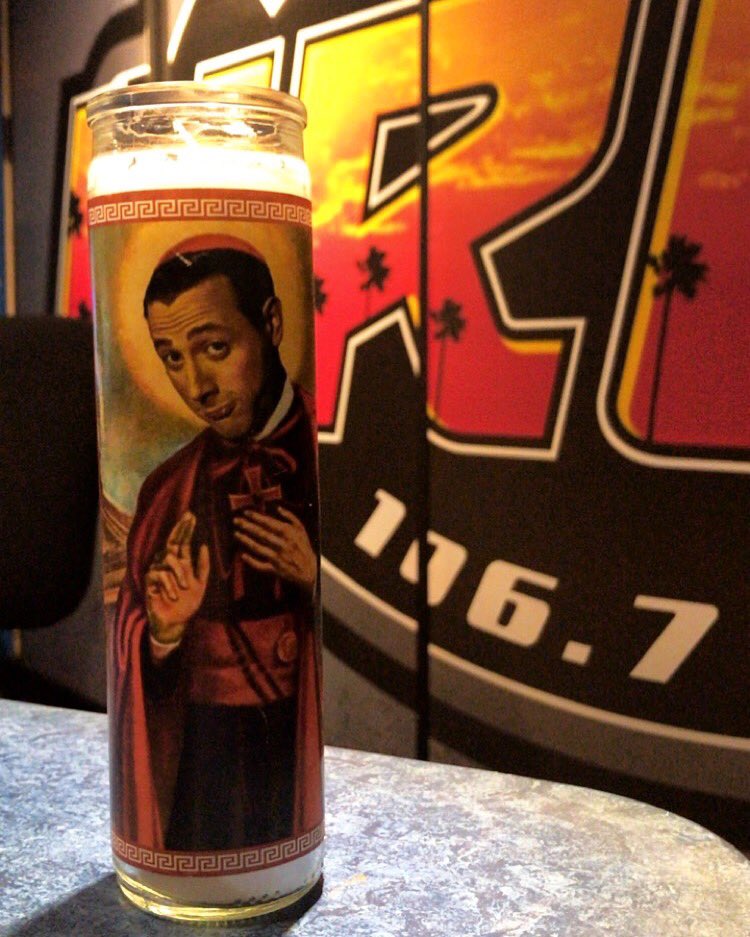MeganHoliday's tweet photo. The @KROQ listeners know me well!! Thank you SO much @Redzephyr23 for my @peeweeherman candle. I am the happiest girl rn! #pagingmrherman π―π https://t.co/nwie4mZO4a
