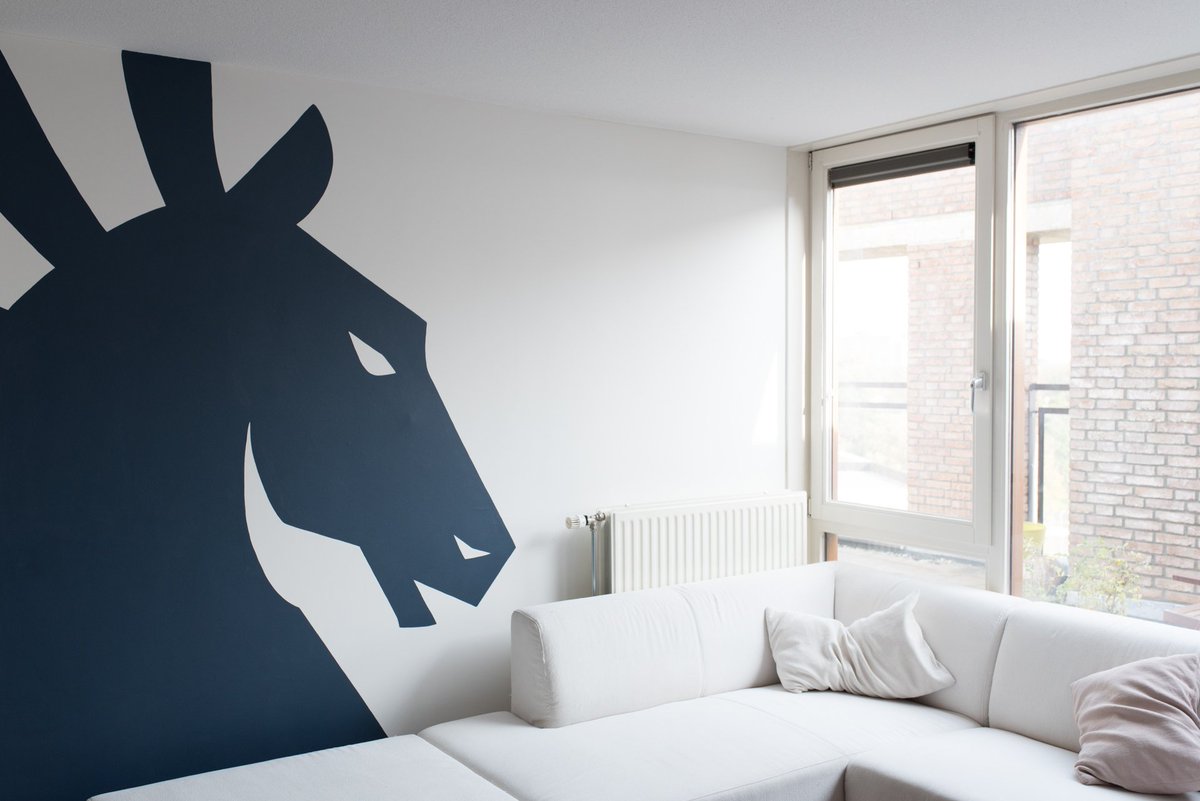 TeamLiquid's tweet photo. We painted the EU office in case anyone forgets which team they work for 🤣🤣 https://t.co/1myr4ZW1Fl