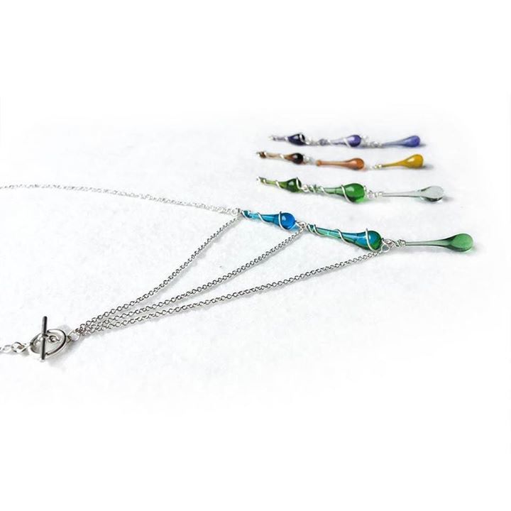 SundropJewelry's tweet image. Different #colorgradients of the Aurora Necklace - which is your favorite?⠀ .⠀ I took this photo before the magent… ift.tt/1BilIoy