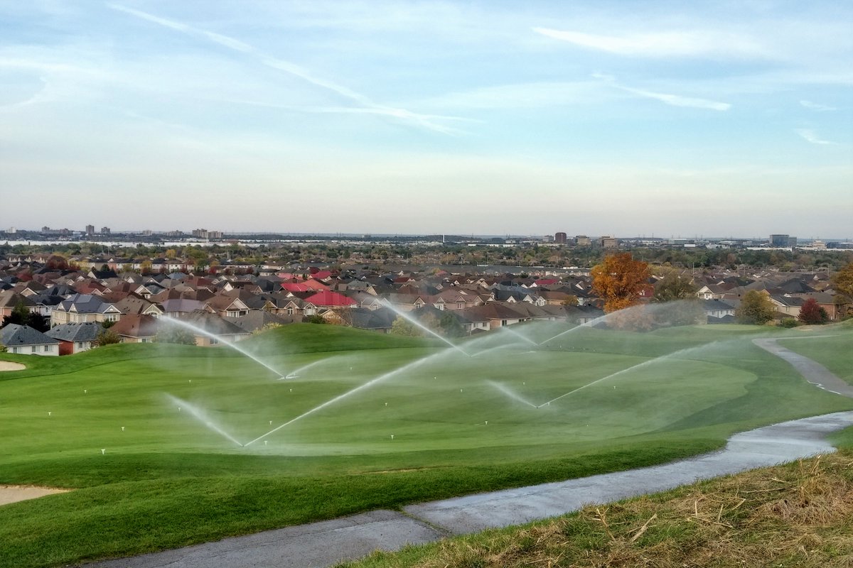 DJRainCA's tweet photo. Beautiful Fall Day For Audits @GolfBraeBenNow https://t.co/SkO3idFlp7