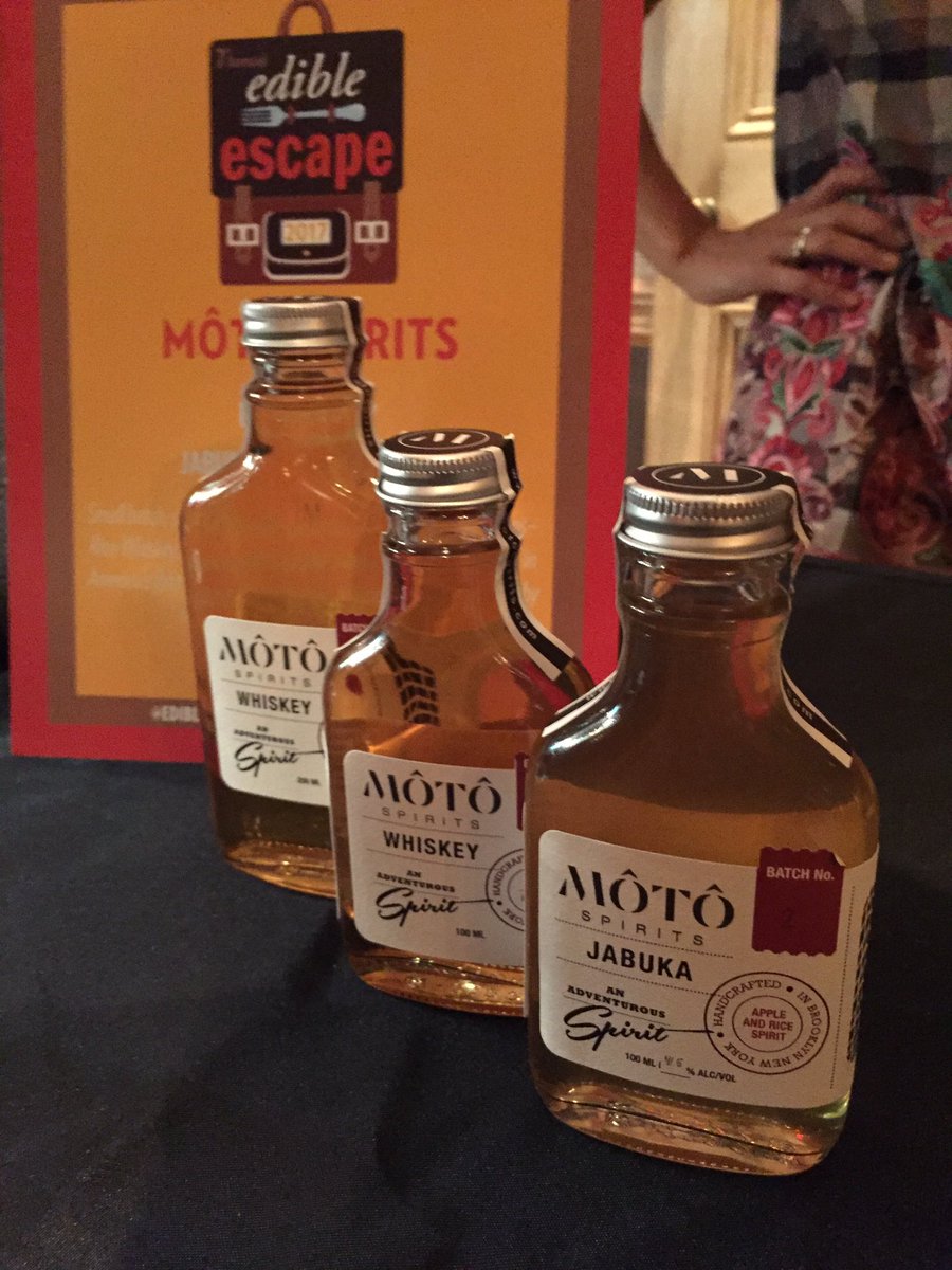 EdibleManhattan's tweet photo. End-of-the-night cap with Mรดtรด Spirits, distilled and bottled in Bushwick. ๐ฅ #EdibleEscape https://t.co/mzAzAMRBxu