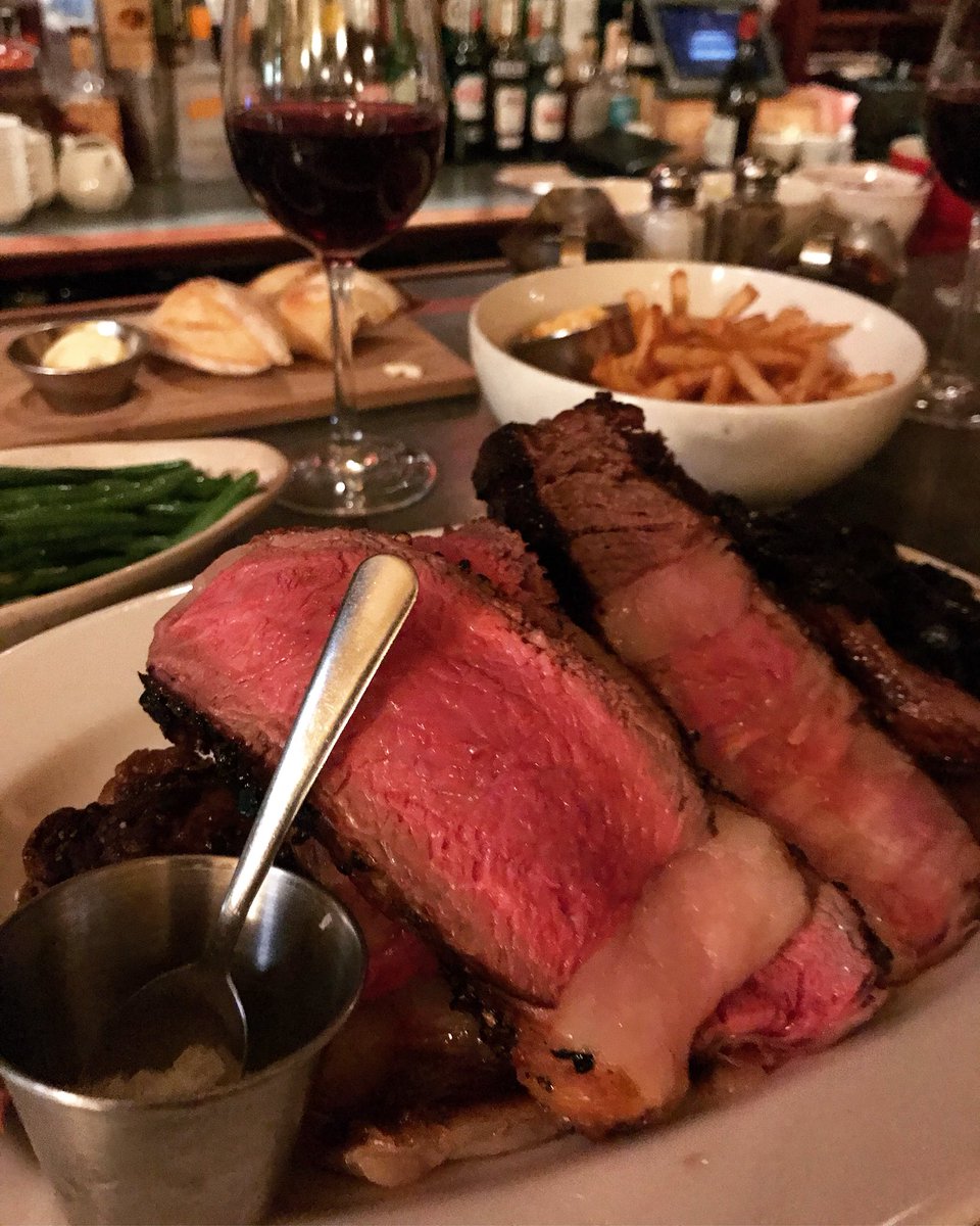 BouchonChicago's tweet photo. It takes two to bœuf. https://t.co/2qiPRRaeS0