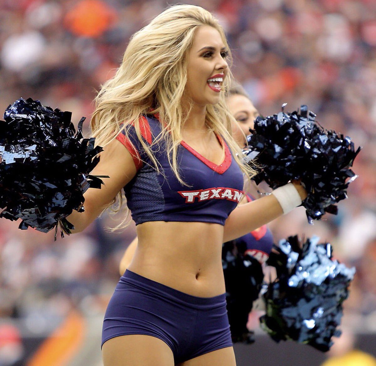 joshuaiancooper's tweet photo. Goodnight & sweet dreams beautiful @HTC_MalloryM of @TexansCheer @HTC_Speaker #DeepSteelBlue #FavoriteHTC 💙😘👩🏼😴💙🏈🌸🌹💎 https://t.co/0cnKQEaWGX