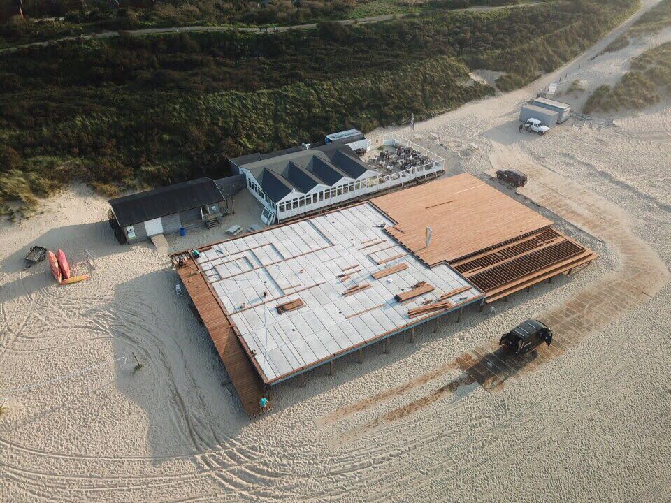 Terrassen gereed van de nieuwbouw #moiobeach #strandcadzand #beachlife