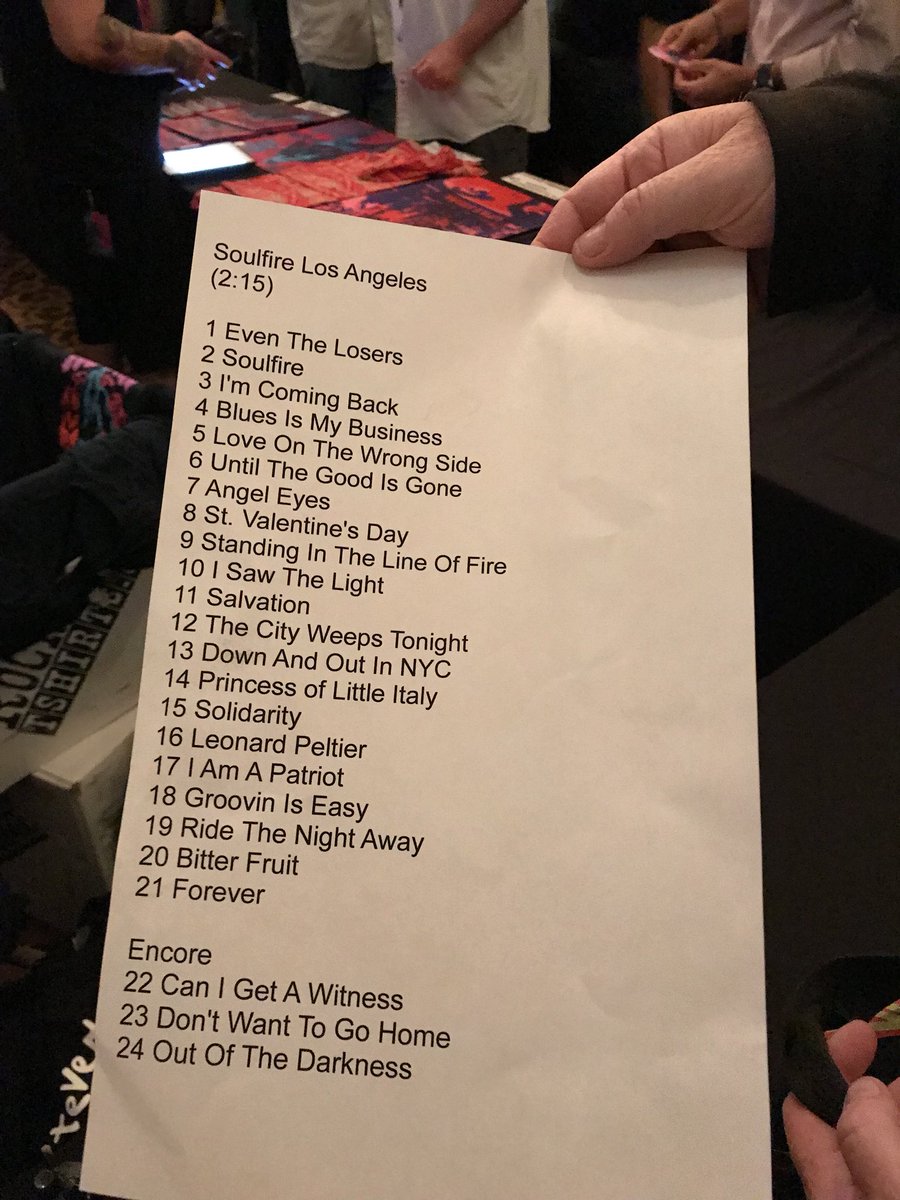 ThomasReymond97's tweet photo. Rock and Roll is alive. @StevieVanZandt https://t.co/vML7fV8mOk