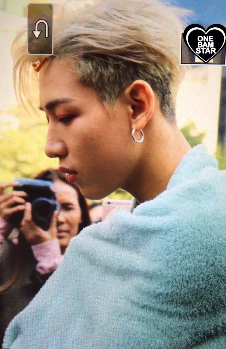 one_bam_star's tweet photo. 💓 171020 뮤뱅외근
💓 #뱀뱀 #BamBam #GOT7 
💓 @BamBam1A https://t.co/QlCyEwh8qJ