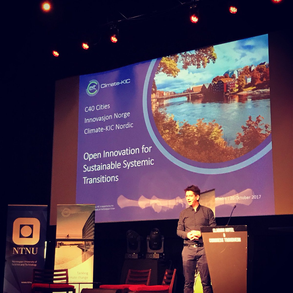 chinyutrd's tweet photo. Good morning! Peter from @CKICNordic presenting #openinnovation method at @SustainNTNU conference. #ClimateAction https://t.co/hPWSsbqNBB