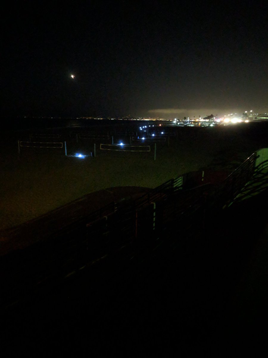 fuzzing_panda's tweet image. Lights to #shellcon2017 bon fire dinner