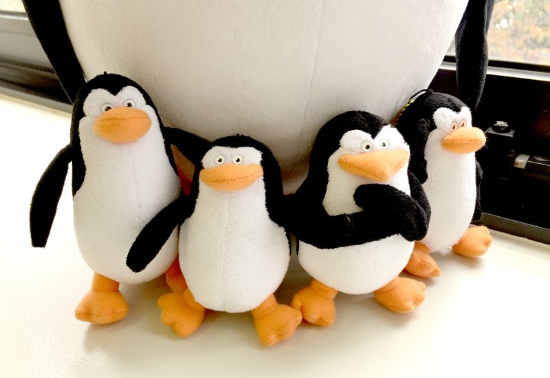 10月下旬は「#PENGUINS OF MADAGASCARマスコット」が登場！あの隊長