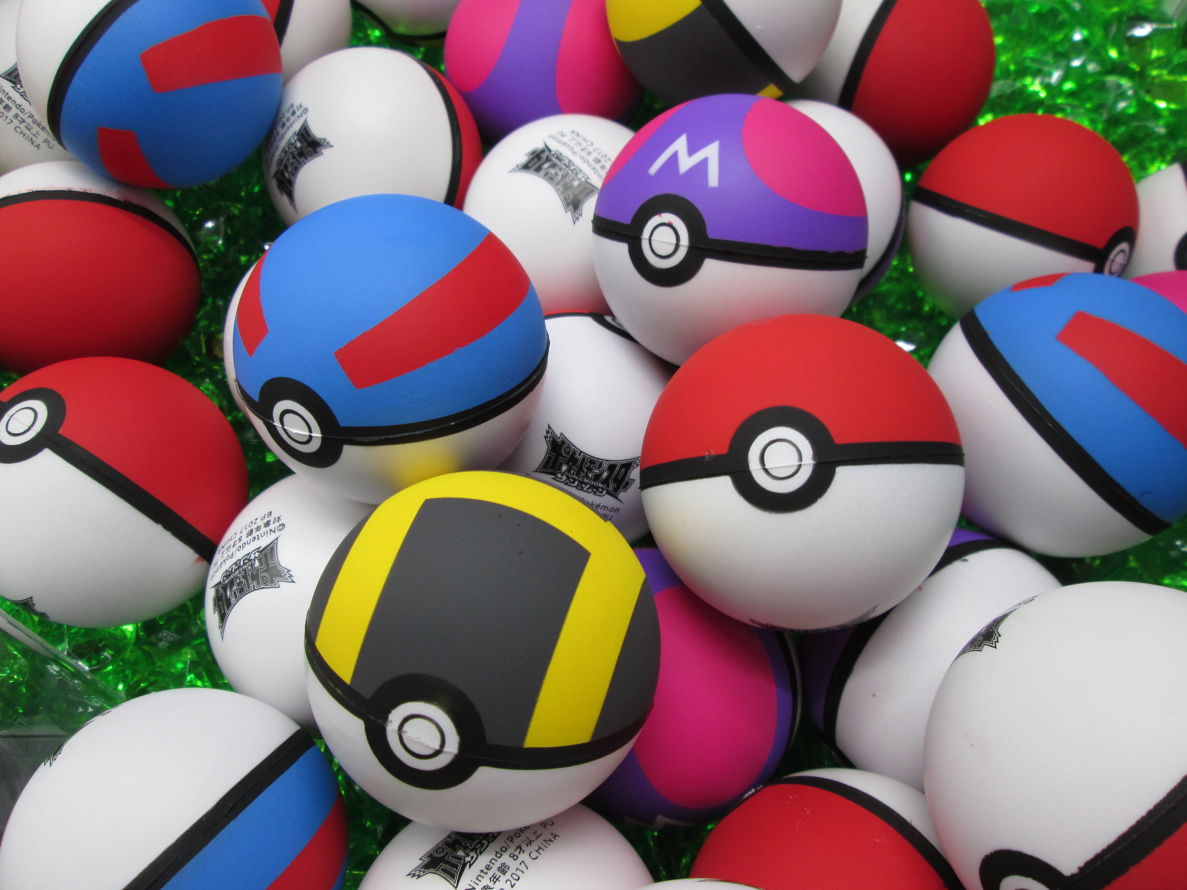 Am Cue大和高田 24日よりアーセナルベース4台稼働 新景品情報 ポケットモンスターサン ムーン モンスターボール ポケモンのボールがリアル サイズで立体化 モンスターボールからマスターボールまで取り揃えております 高田cue ポケモン