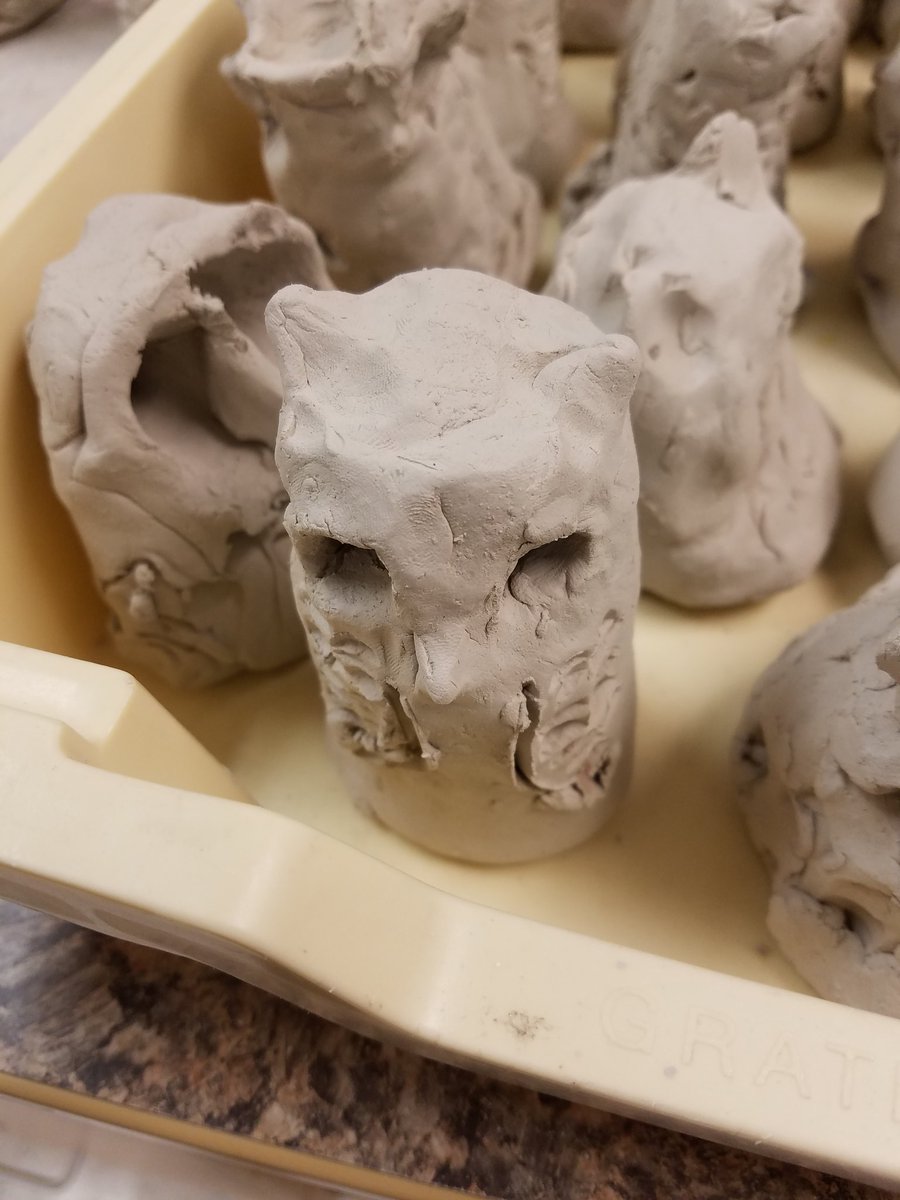 AGSArtRoom's tweet photo. Abstract Clay owl sculptures with negative space and texture inspired by Henry Moore #Fabfirstgrade #goagsgators @agsschool101 https://t.co/sZgkDOJu3S