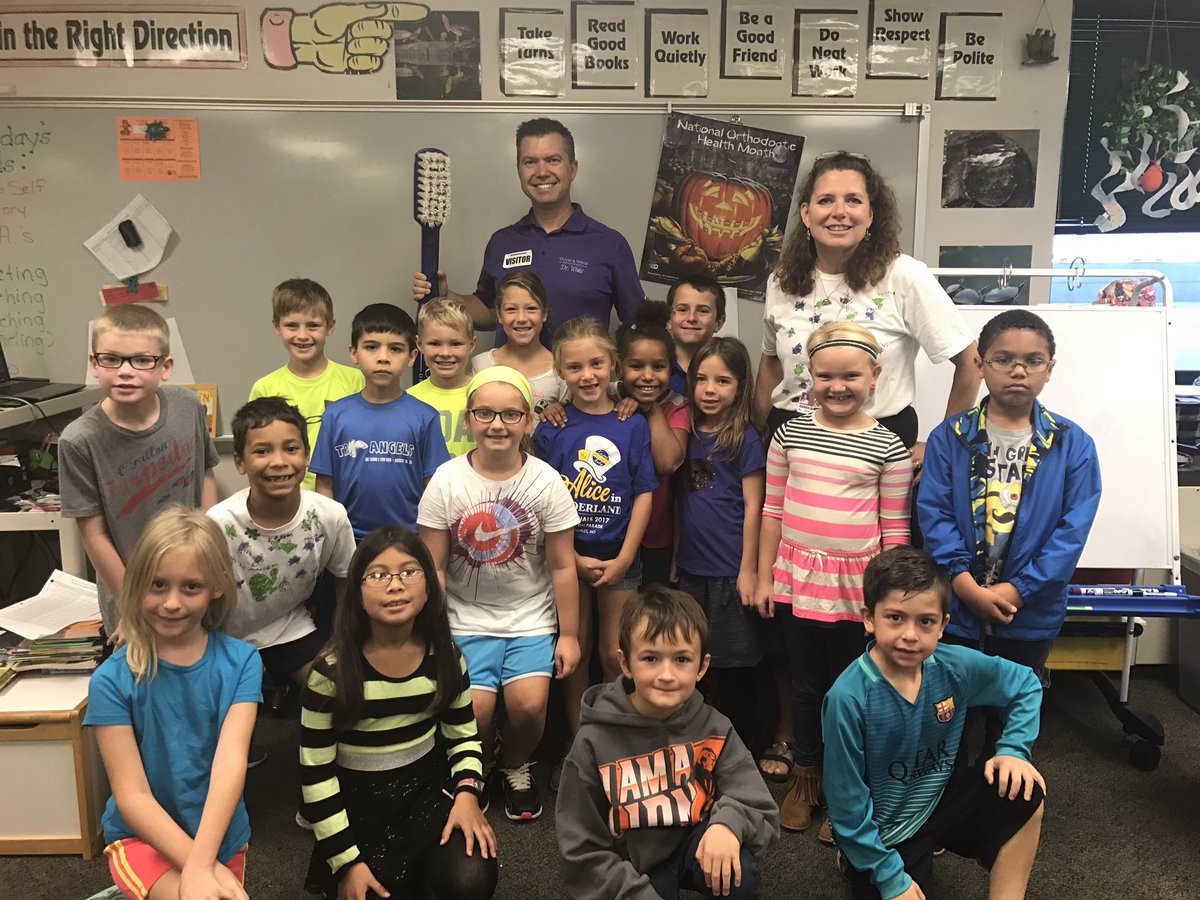 TesonTurtles's tweet photo. So much to review these jam packed weeks. If you want to see "busy" take a few peeks!  #ThxDrWhite  &amp; Principals @ZumWesthoff @olsonwhite https://t.co/tGDo0QmGtN