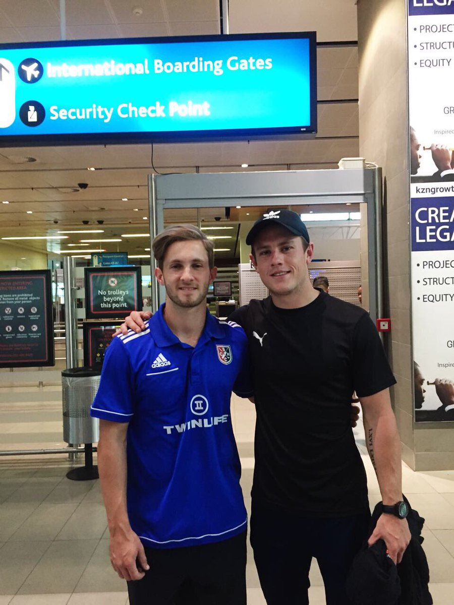 And we off to the UK 🇬🇧
Hoping for a successful season of hockey with <a href="/Guildfordhc/">Guildfordhc</a> and @tansie_bott 🏑