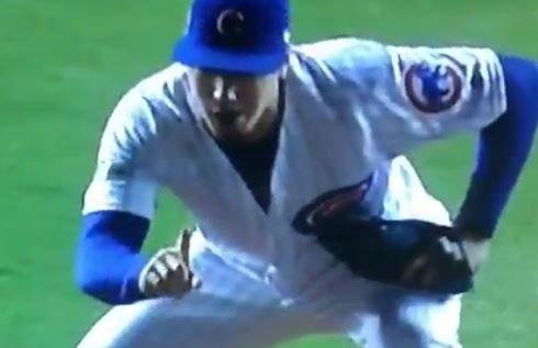 marcoyanki's tweet photo. Hey @javy23baez, are you going to the World Series? #Dodgers #2017NLCS https://t.co/afkGhGemS8
