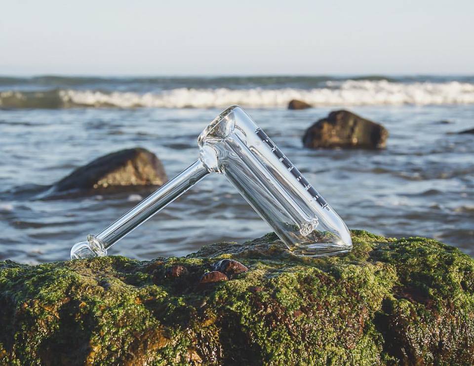 sky_high_smoke's tweet photo. Head over to the worlds largest #onlineheadshop by visiting https://t.co/atVVWGqbza and check out our collection of #smokingaccessories! https://t.co/cTG04Vmwas