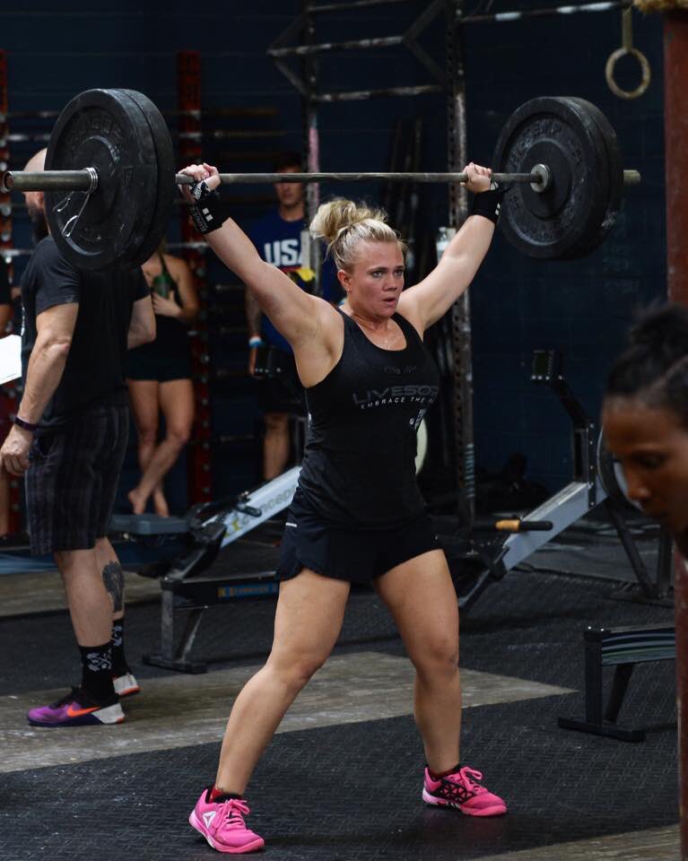 Sav_Massey's tweet photo. 2 days until my next competition! #crossfit #directorscut #partnercomp #opc https://t.co/MbuhjWxVmj