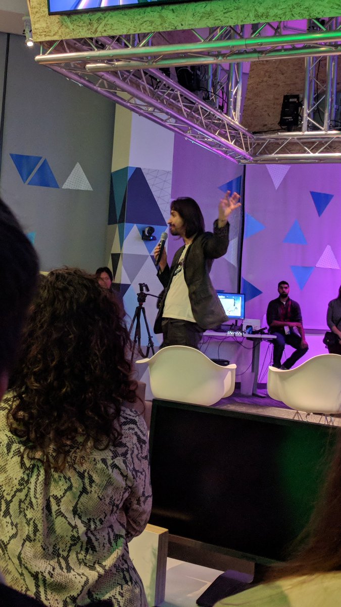 theholoherald's tweet photo. The man, the myth, the legend is here in San Francisco tonight! @akipman https://t.co/UNY37G7eCV