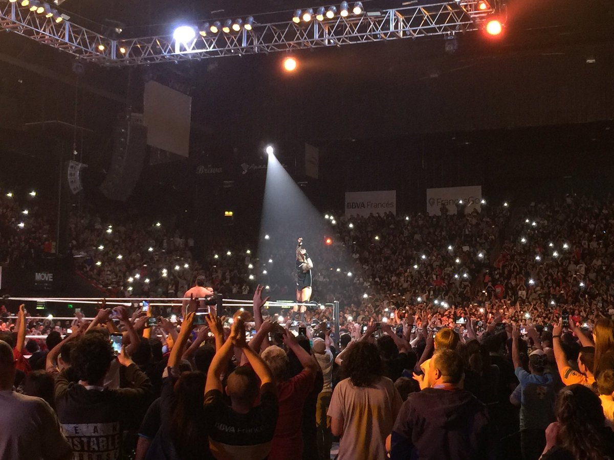 FuryGibsonGirl's tweet photo. My hero my love my viper @RandyOrton  at #WWEBuenosAires  10-19-17 😘🐍💖💓💕 photos credits to who took them https://t.co/FVa3ezJxRc