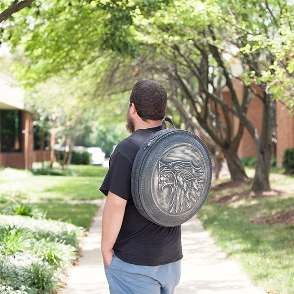 TOY_PEOPLE_NEWS's tweet photo. Game of Thrones Stark Shield Backpack
https://t.co/0s9D9Eikwv

#Thinkgeek #GameofThrones #Stark #HouseStark #Backpack #ShieldBackpack #HBO https://t.co/S40Q7TkDFF
