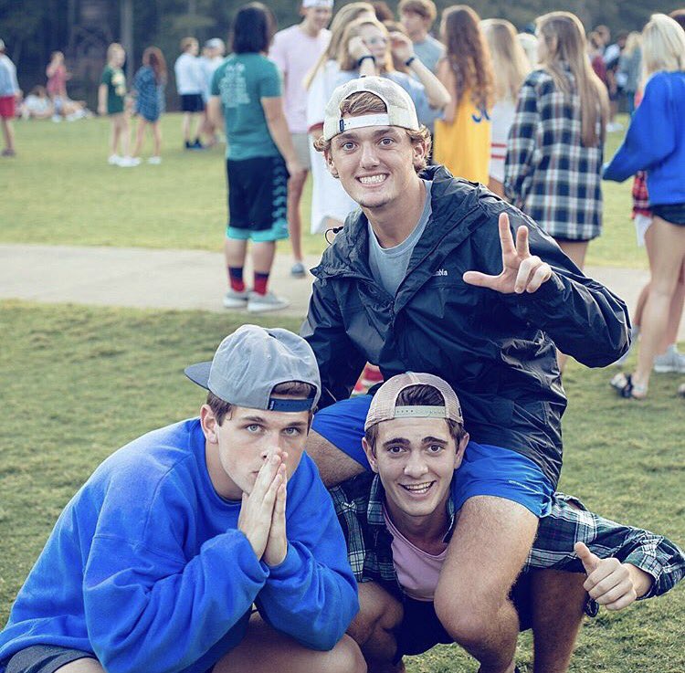 JRickwa's tweet photo. Happy Thursday @jacksontwaddle u mean a lot to me and your a good friend https://t.co/EDw7QFHONO