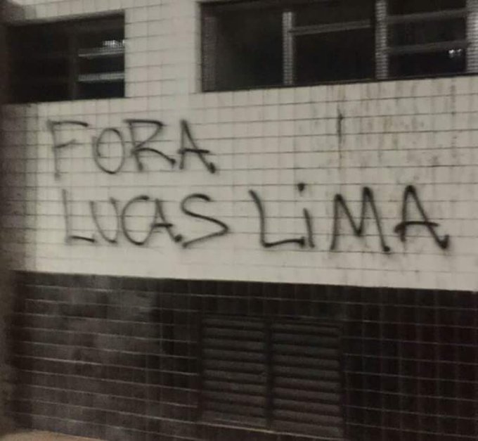 Ver imagem no Twitter