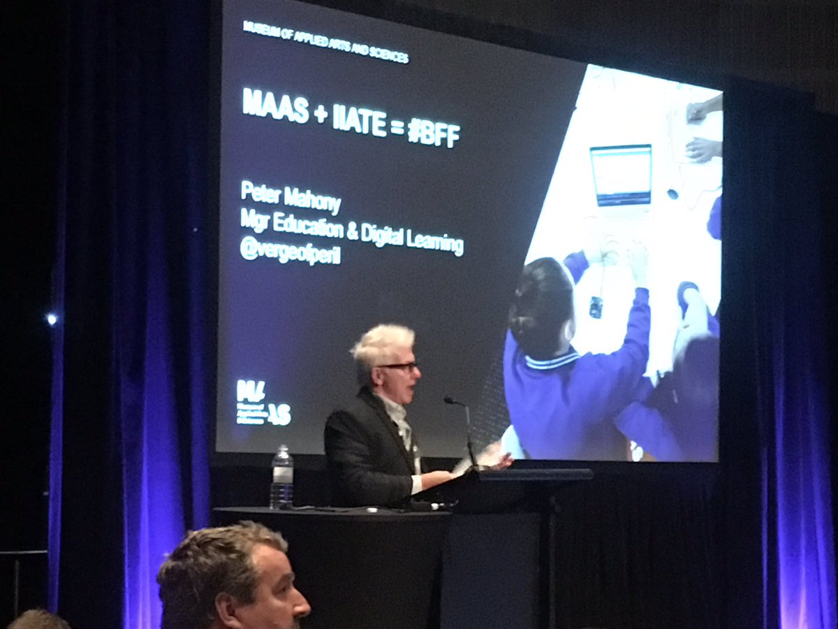 Listening to @vergeofperil at the <a href="/iiateTECH/">iTE</a> conference about @maasmuseum