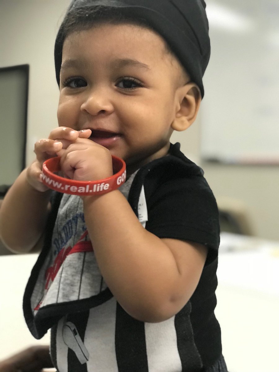 cleosaki's tweet photo. Representing his church!!😍🙏🏼 Thanks for the awesome pic @yari_cakes #blessed @FNEX49ER @RealLifeFL @RLPastorJ https://t.co/G3b7LHlFi8