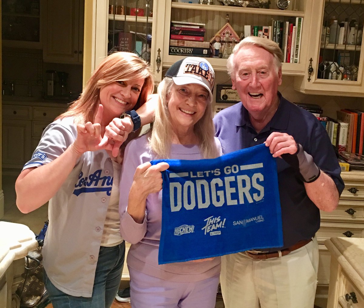 cattherealtor's tweet photo. Dodgers2017🎉💙 https://t.co/4O0WgeFYRm