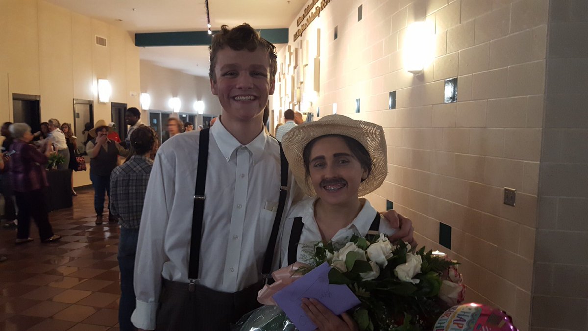 gracier225's tweet photo. Opening night for Dark Of The Moon was a success❤️❤️ @bmaLmadA https://t.co/ADVUFux3fN